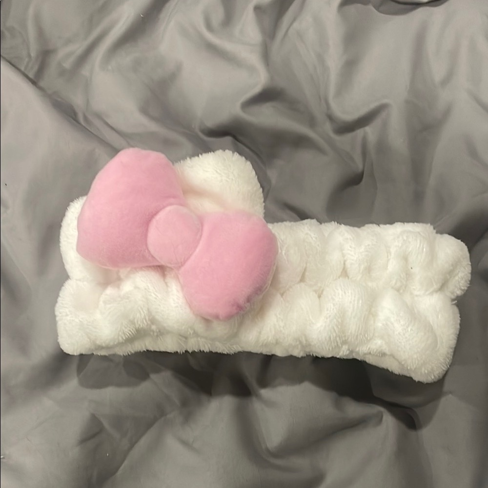 White Hello Kitty X The Creme Shop Headband with Pink Bow